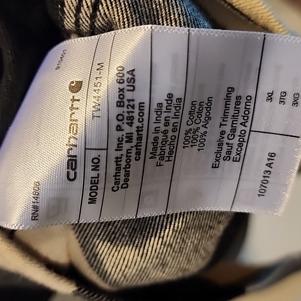 Carhartt Checkered Flannel Shirt in Black and Cream - Picture 5 of 6